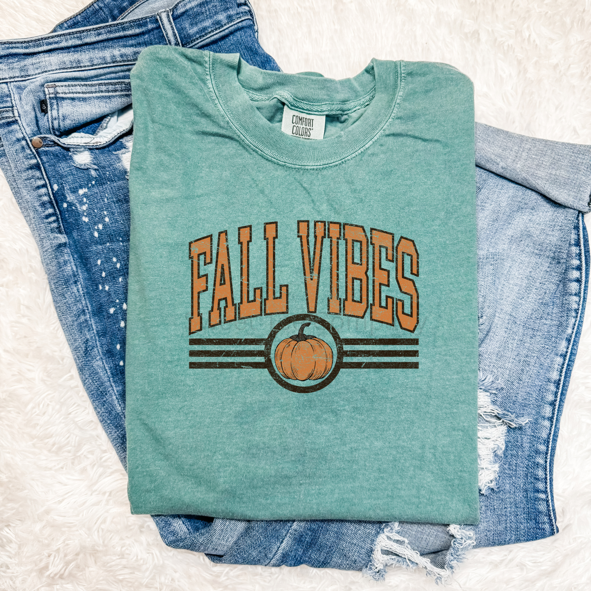 Fall Vibes Retro Pumpkin Graphic Tee