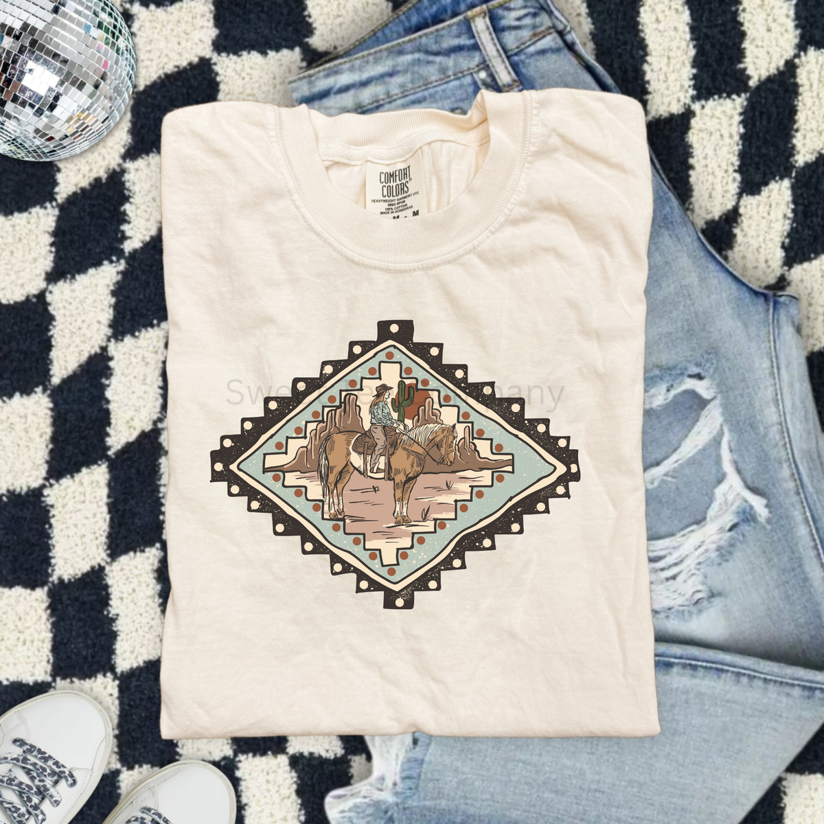 Desert Cowgirl Western Horse Graphic Tee