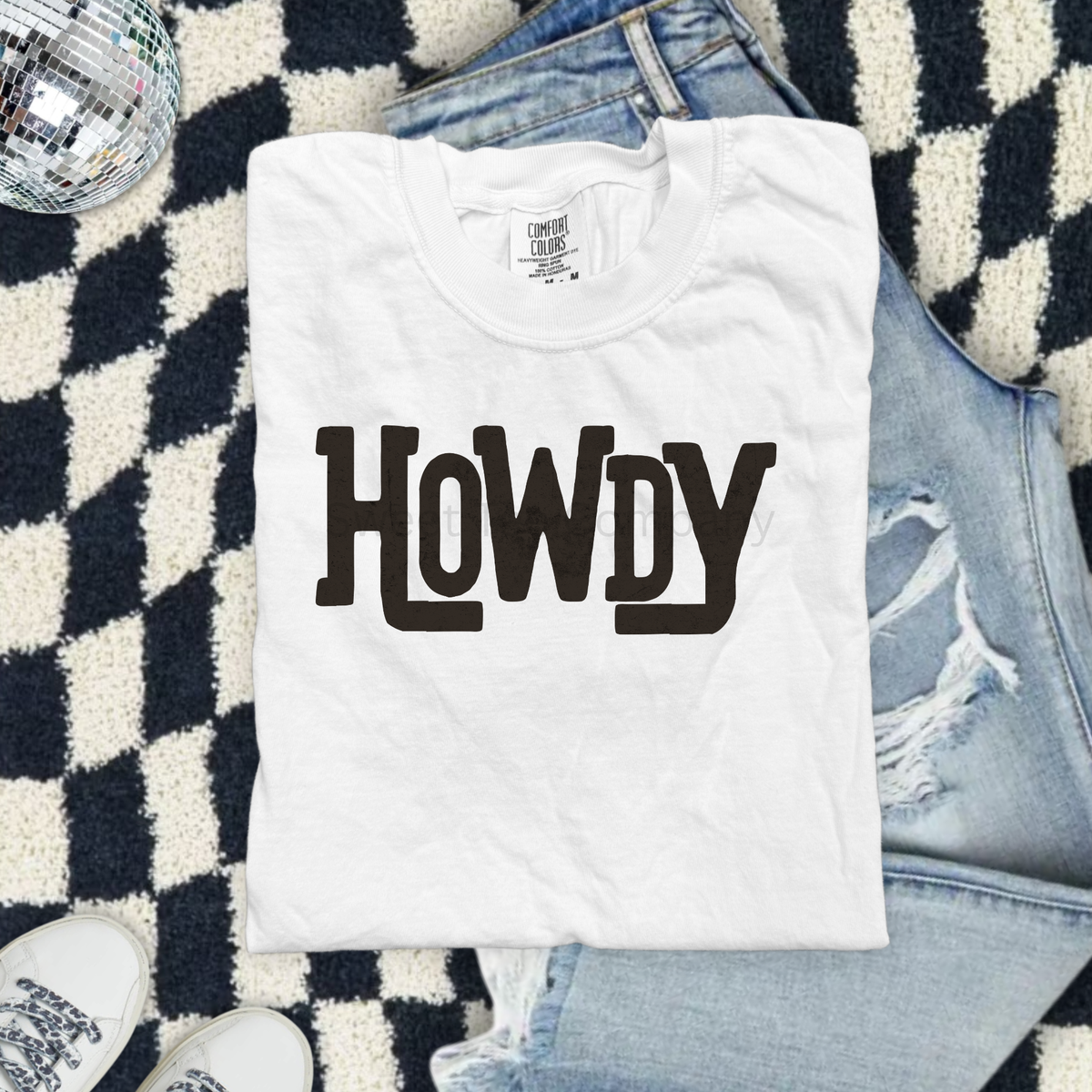 Howdy Retro Western Graphic Tee