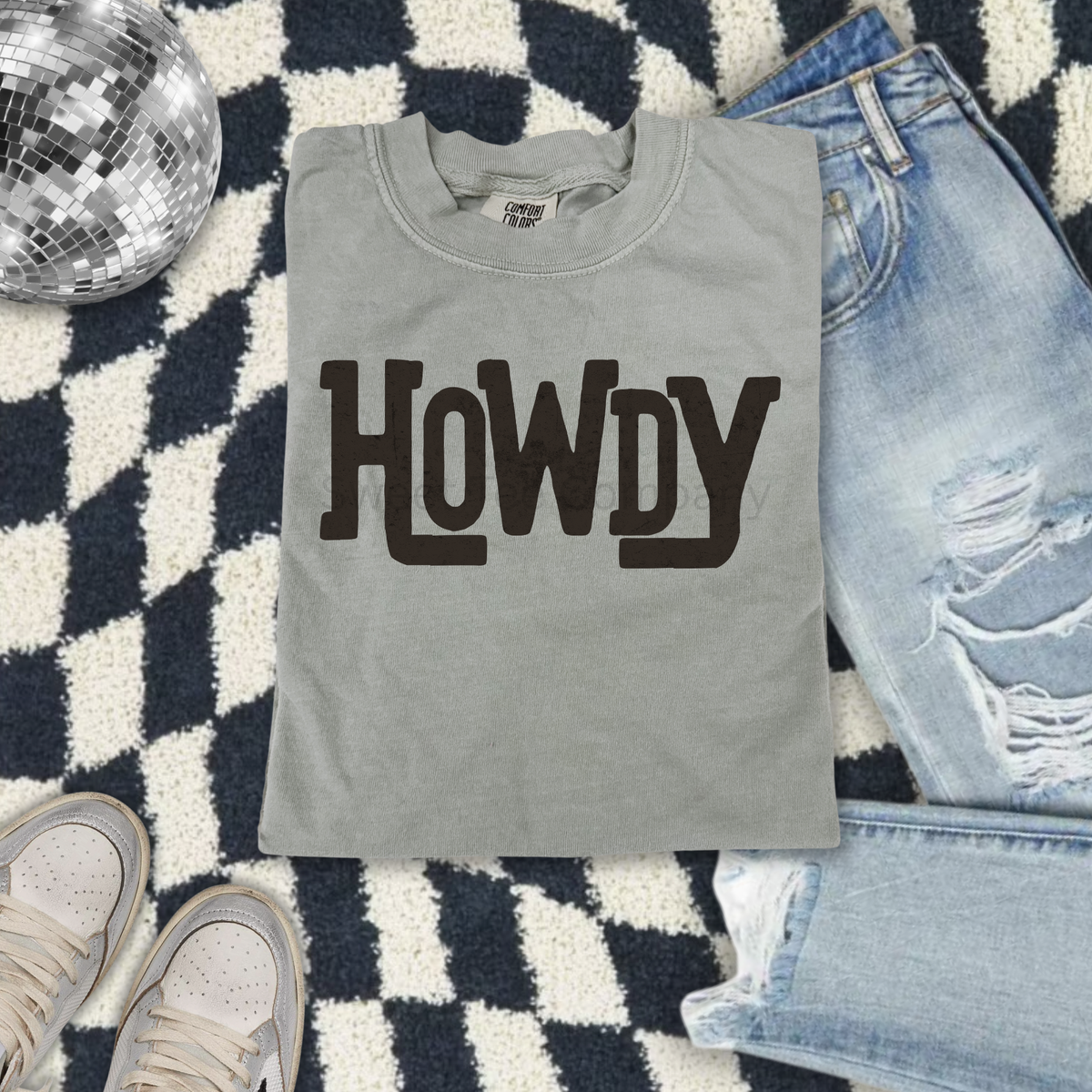 Howdy Retro Western Graphic Tee