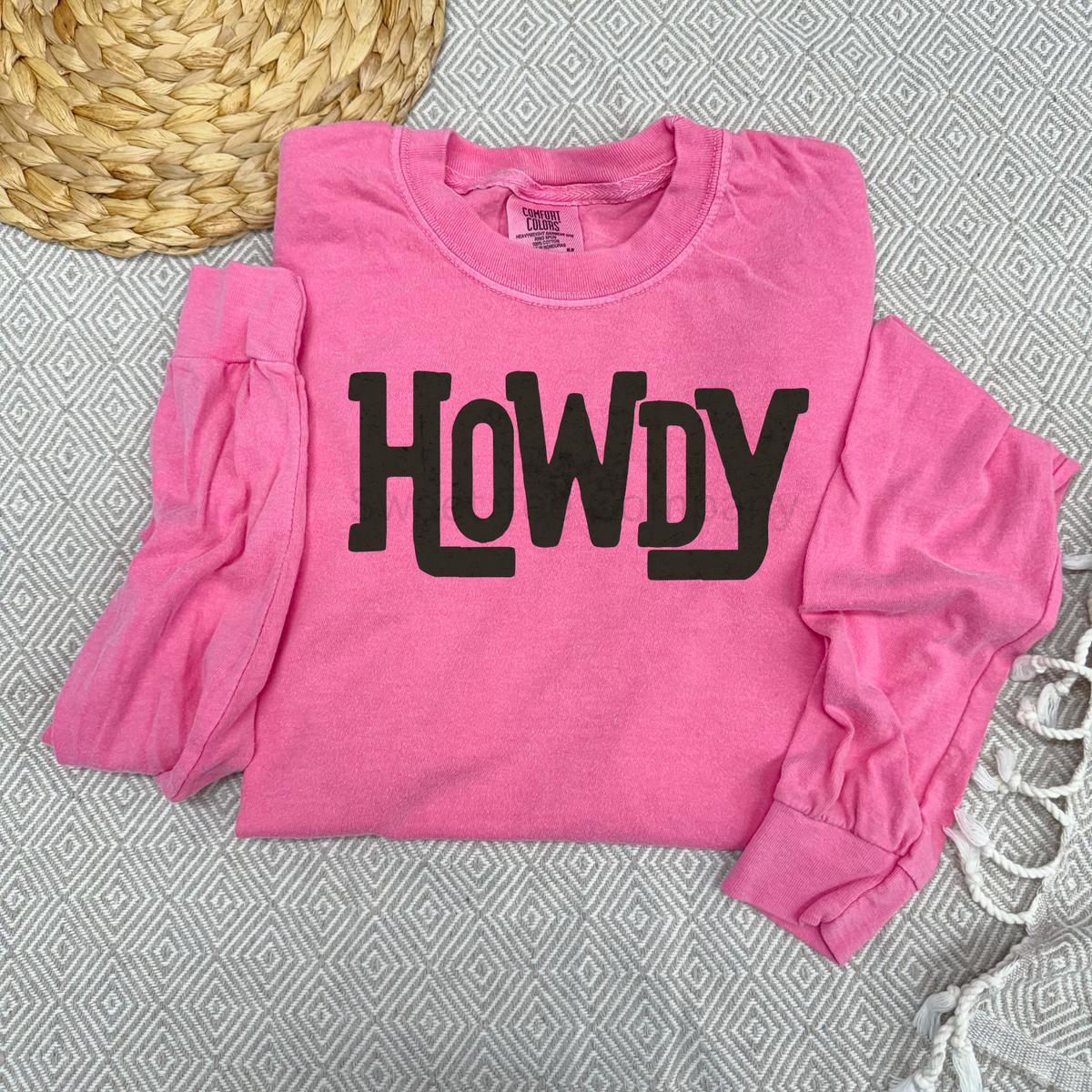 Howdy Retro Western Graphic Tee