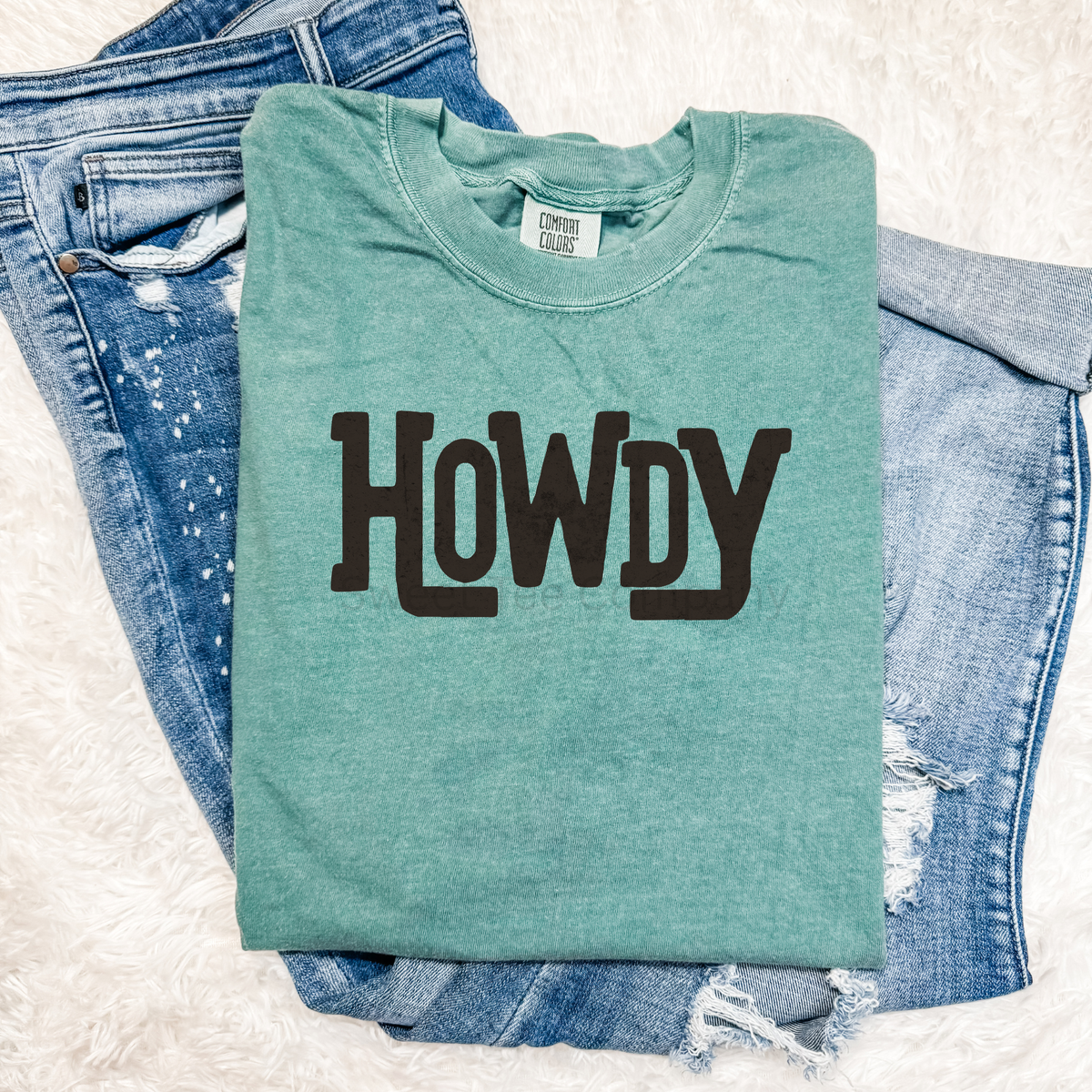 Howdy Retro Western Graphic Tee